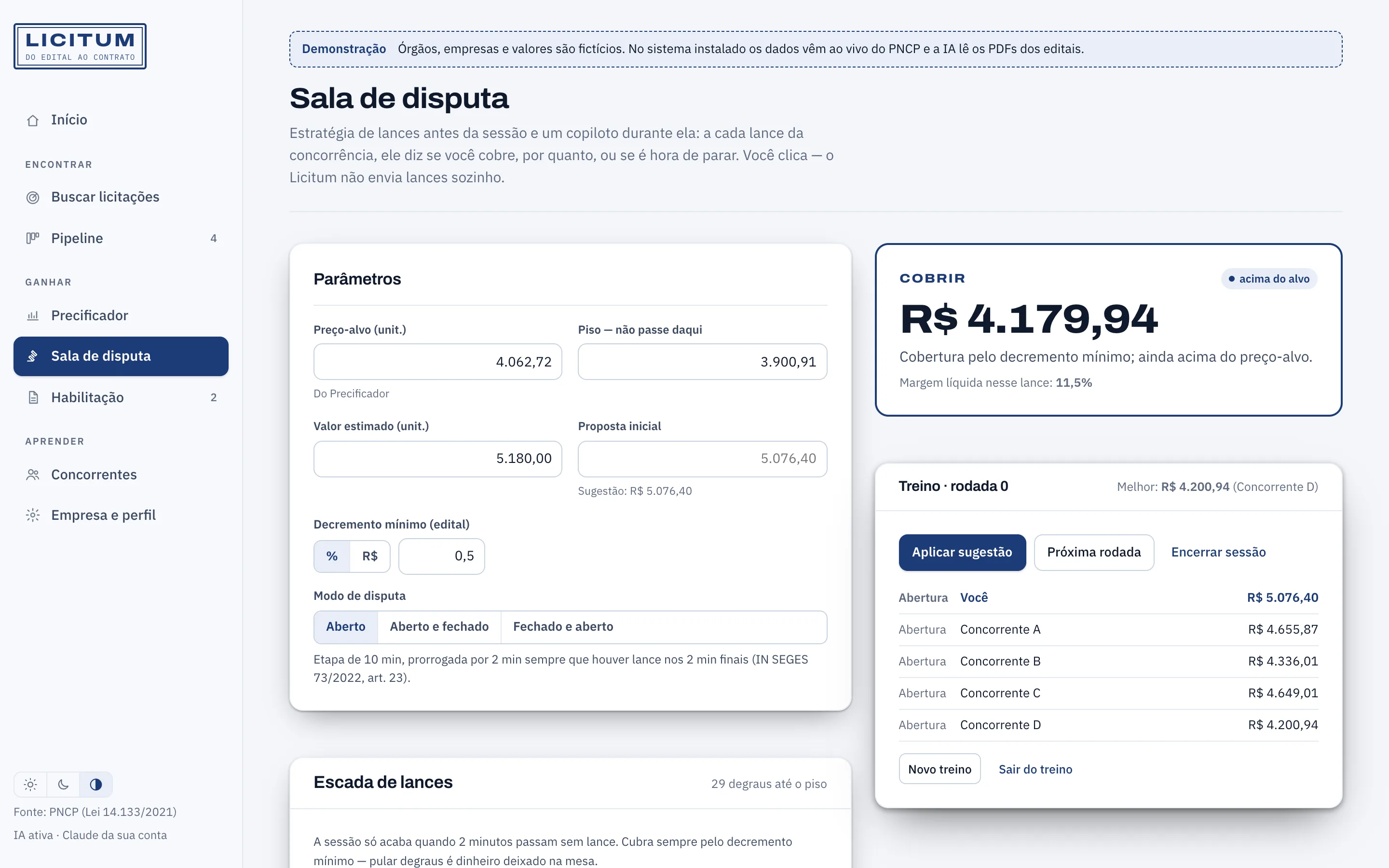 Sala de disputa com copiloto sugerindo cobrir o lance e treino contra concorrentes